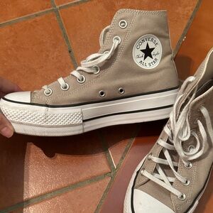 Converse High-Top Sneakers in Light Brown